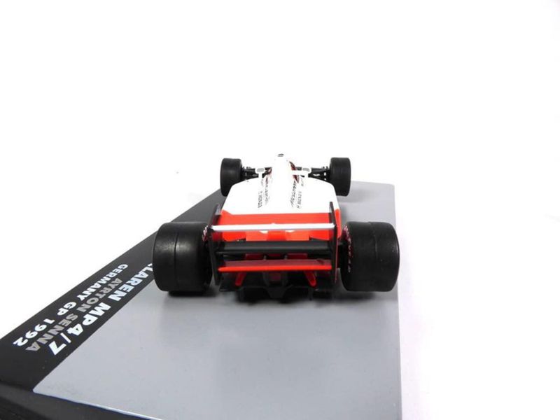 Auto a escala Diecast OPO 10 McLaren MP4/7 Ayrton Senna 1/43