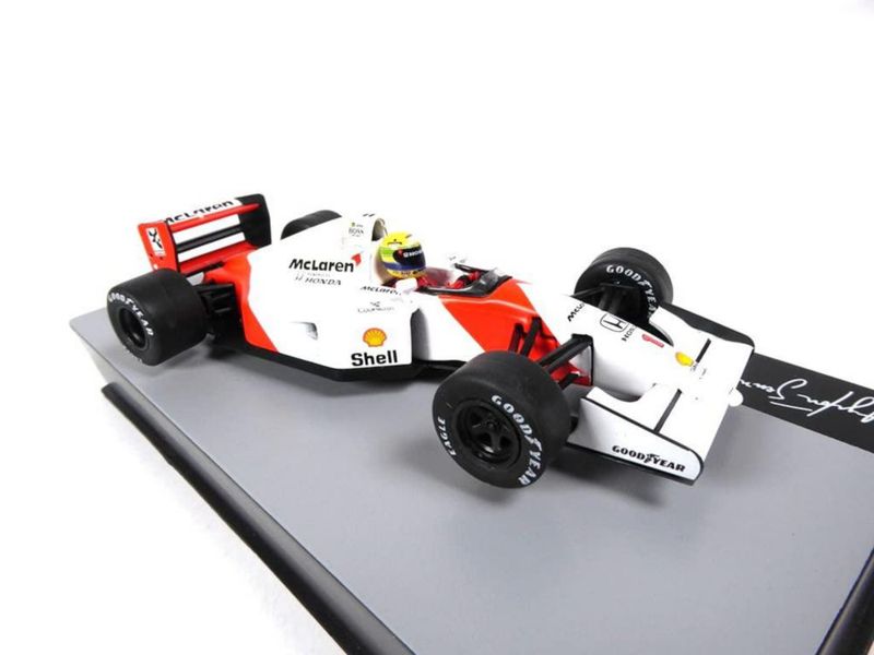 Auto a escala Diecast OPO 10 McLaren MP4/7 Ayrton Senna 1/43