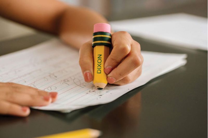 Gomas de Borrar Ticonderoga en Forma de Lápiz Amarillas 3 unidades