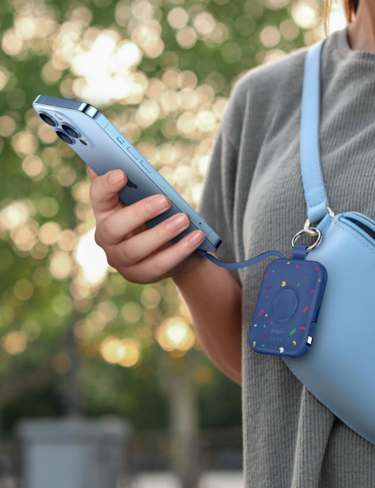 Cargador portátil RORRY Power Bank de 5000 mAh con cables