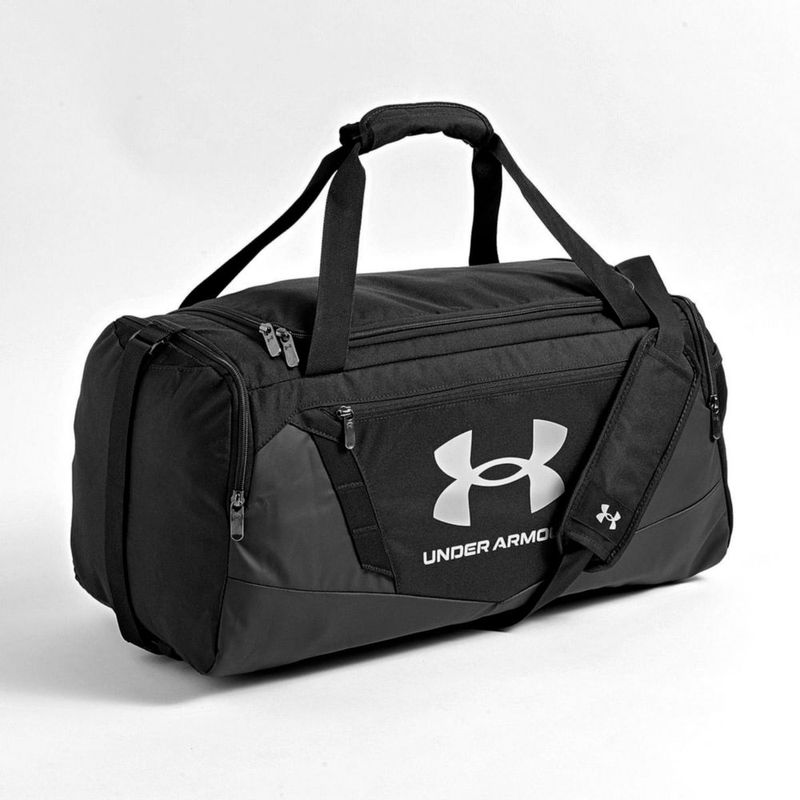 MALETA VESTIR UNDER ARMOUR 136922200 NEGRO