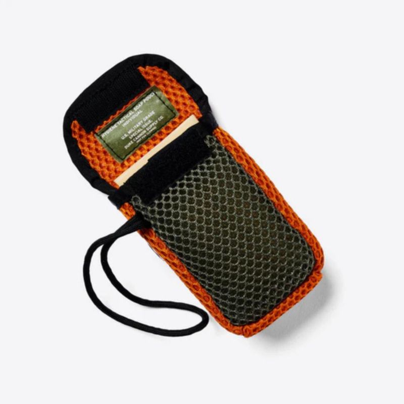 Estuche de jabón Duke Cannon Tactical Scrubber de uso militar de EE. UU.