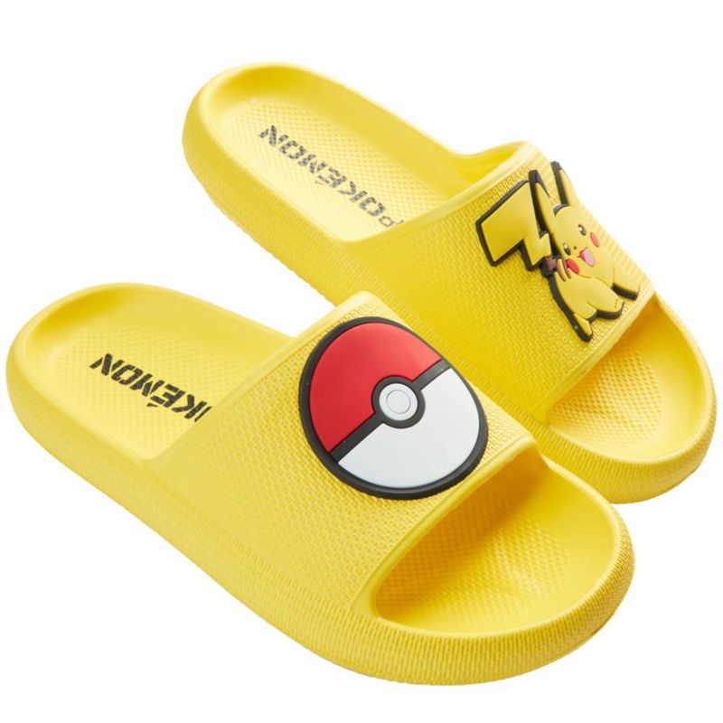 Sandalia Get Trend Kids talla 1/2 US amarilla tipo slide con Pikachu