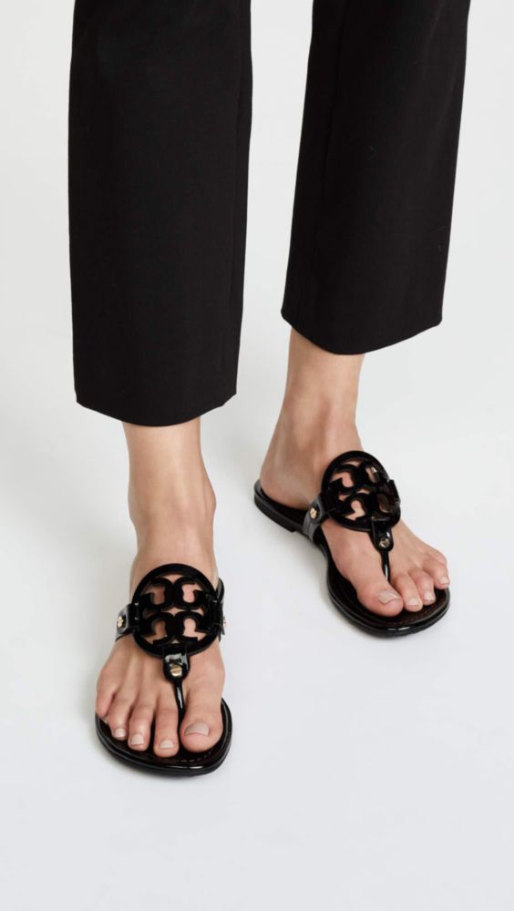 Sandalia Tory Burch Miller talla 6 US negro patentado