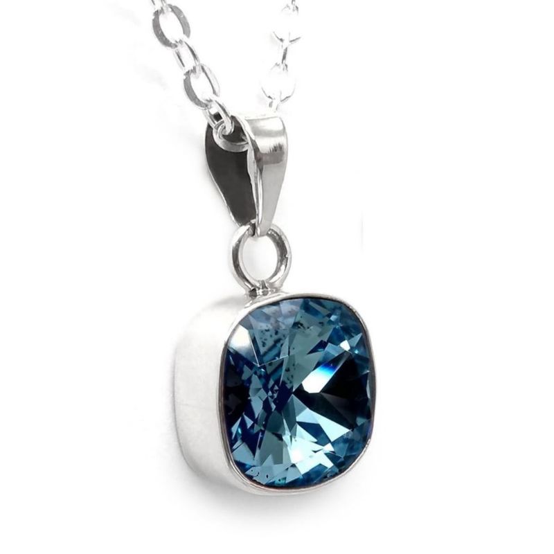 Juego-Cushion-Aquamarine-3.jpeg