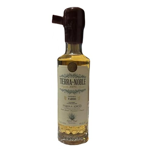 Pack de 4 Tequila Tierra Noble Añejo 200 ml